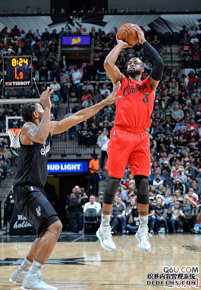 Wade's Way 7 does not have a Christmas color scheme. An inventory of the Wade's Way Christmas series of shoes worn by Wade in previous Christmas games Wade's Way 7 does not have a Christmas color scheme Inventory of the Wade Way Christmas Series Shoes worn by Wade in previous Christmas games