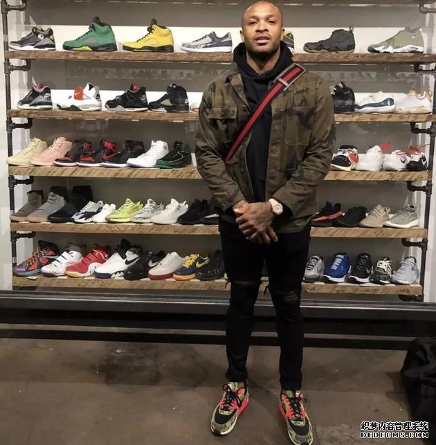 Why Tucker is called the shoe king Why didn't Tucker sign with a sneaker brand Why Tucker is called the shoe king? Why Tucker did not sign with a sneaker brand