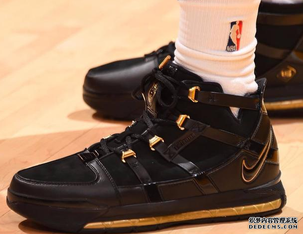 NBA's December 22nd star's sneakers select Lillard's new Dame 5 color NBA's December 22nd star's sneakers select Lillard's new Dame 5 color