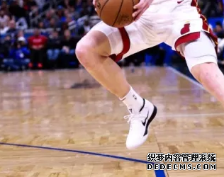What are the sneakers worn by NBA stars on December 24? Inventory of sneakers worn by NBA stars on December 24