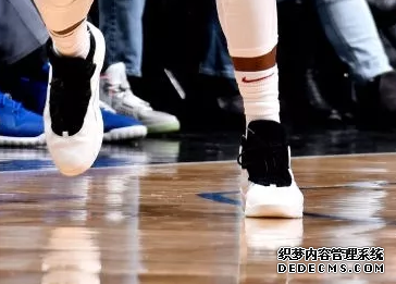 What are the sneakers worn by NBA stars on December 24th NBA Inventory of sneakers worn by stars on December 24