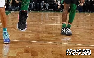 What are the sneakers worn by NBA stars on December 24? Inventory of sneakers worn by NBA stars on December 24