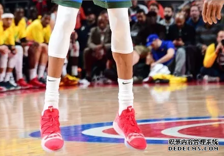 What sneakers Curry wore on December 18 in the NBA List of sneakers worn by NBA stars on December 18th What sneakers will Curry wear on NBA December 18 List of sneakers worn by NBA stars on December 18th
