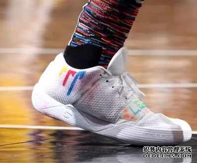 What are the sneakers worn by NBA stars on December 19th? An inventory of sneakers worn by NBA stars on December 19th
