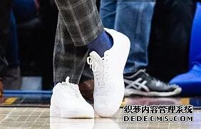 What are the sneakers worn by NBA stars on December 13th? An inventory of sneakers worn by NBA stars on December 13th What sneakers are worn by NBA stars on December 13th? An inventory of sneakers worn by NBA stars on December 13th