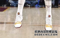 What sneakers are worn by NBA stars on December 13 Inventory of sneakers worn by NBA stars on December 13th What are the sneakers worn by NBA stars on December 13th? Inventory of sneakers worn by NBA stars on December 13th