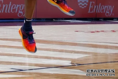 What sneakers are worn by NBA stars on December 17th List of sneakers worn by NBA stars on December 17th What are the sneakers worn by NBA stars on December 17th List of sneakers worn by NBA stars on December 17th