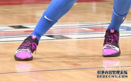 What are the sneakers worn by NBA stars on December 21st? List of sneakers worn by NBA stars on December 21st What are the sneakers worn by NBA stars on December 21st? List of sneakers worn by NBA stars on December 21st