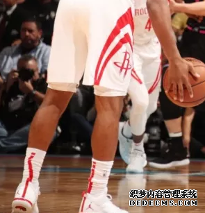 What are the sneakers worn by NBA stars on December 21st? List of sneakers worn by NBA stars on December 21st What are the sneakers worn by NBA stars on December 21st? List of sneakers worn by NBA stars on December 21st
