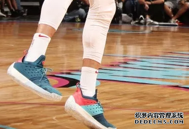 What sneakers are worn by NBA stars on December 21st? List of sneakers worn by NBA stars on December 21st What sneakers are worn by NBA stars on December 21st List of sneakers worn by NBA stars on December 21