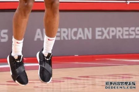 What are the sneakers worn by NBA stars on December 14th? List of sneakers worn by NBA stars on December 14th What sneakers are worn by NBA stars on December 14th? List of sneakers worn by NBA stars on December 14th