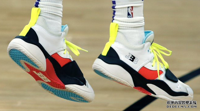 What are the sneakers worn by NBA stars on December 8th? List of sneakers worn by NBA stars on December 8th