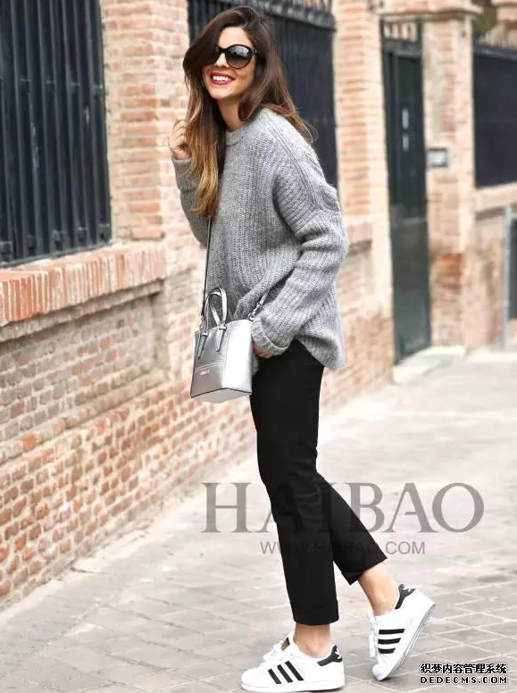 How to match trousers and sneakers to look good. Tips for matching trousers and sneakers How to match trousers and sneakers to look good. Tips to match trousers and sneakers
