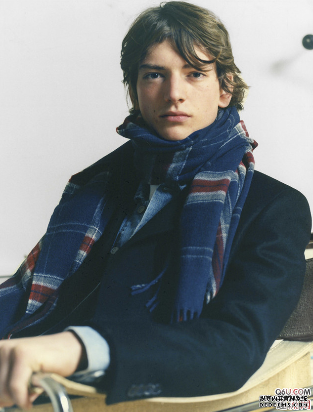 How to tie a boys' winter scarf Recommended fashionable and good-looking winter scarves for boys How to tie a boys' winter scarf Recommendations for stylish and good-looking winter scarves for boys