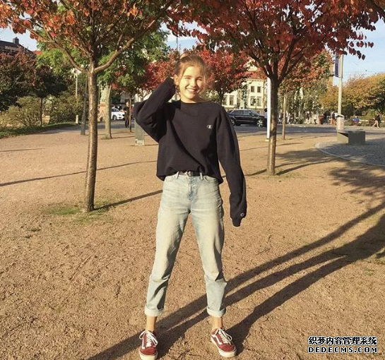 What are the trendiest autumn and winter outfits on Instagram in 2018 A large collection of the trendiest autumn and winter outfits on Instagram in 2018 What are the most trendy autumn and winter outfits on Instagram in 2018 A large collection of the most trendy autumn and winter outfits on Instagram in 2018