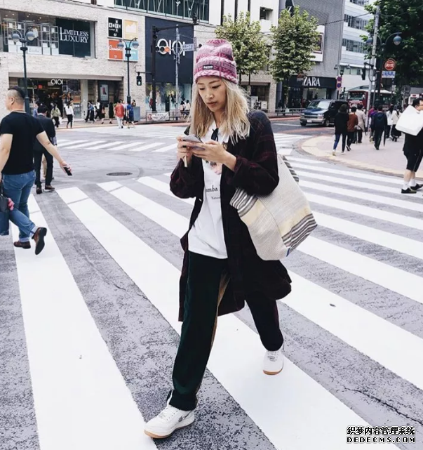 What are the trendiest autumn and winter outfits on Instagram in 2018 A large collection of the trendiest autumn and winter outfits on Instagram in 2018 What are the most trendy autumn and winter outfits on Instagram in 2018 A large collection of the most trendy autumn and winter outfits on Instagram in 2018