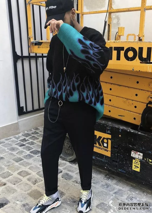 What are the trendiest autumn and winter outfits on Instagram in 2018? A collection of the trendiest autumn and winter outfits on Instagram in 2018 What are the trendiest autumn and winter outfits on Instagram in 2018? A collection of the trendiest autumn and winter outfits on Instagram in 2018