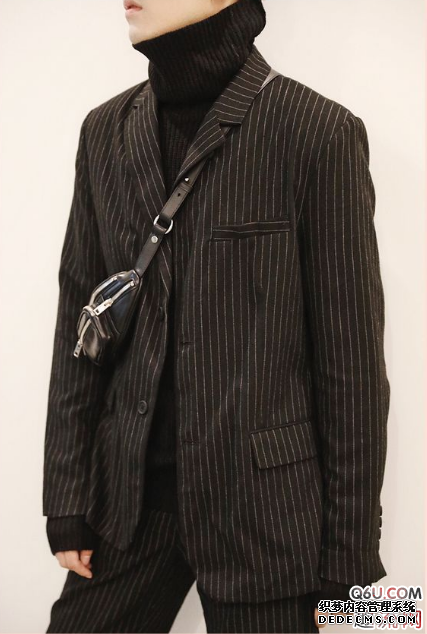 What suit is suitable for the annual meeting? What color of suit is good for the annual meeting? What suit is suitable for the annual meeting? What color is good for the suit for the annual meeting
