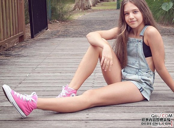 How many colors are there for Converse canvas shoes? Suggestions for matching Converse canvas shoes in various colors How many colors are there for Converse canvas shoes? Suggestions for matching Converse canvas shoes in various colors