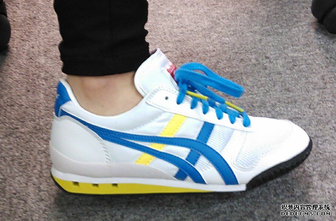 What is the difference between ASICS and Onitsuka Tiger? Which country's brand Onitsuka Tiger is? What is the difference between ASICS and Onitsuka Tiger? Onitsuka Tiger is a brand from which country