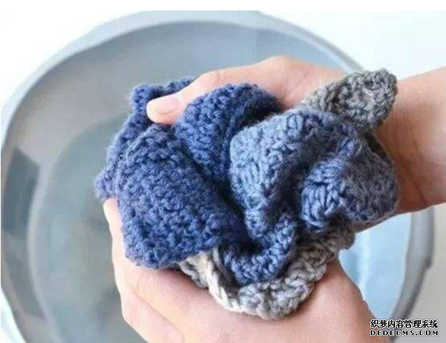 What should I do if my sweater pills? How should I care for my sweater What should I do if my sweater has pilled? How should I maintain my sweater