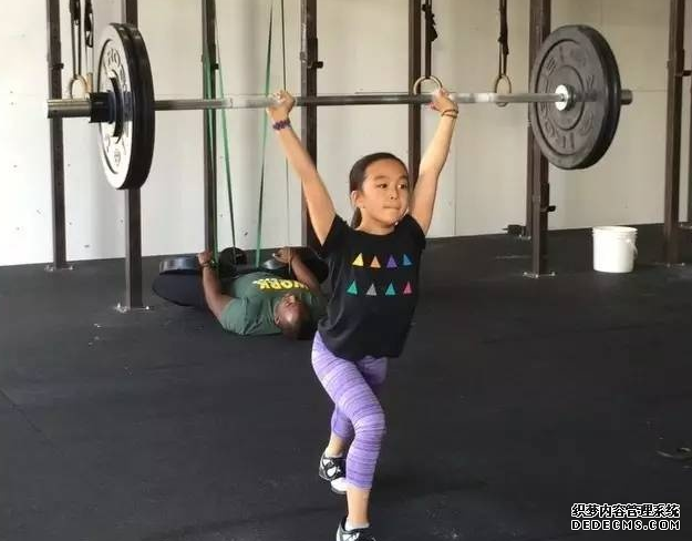 Is it good for children to do fitness? 12-year-old girl Elle is obsessed with fitness Is children's fitness good? 12-year-old girl Elle is obsessed with fitness