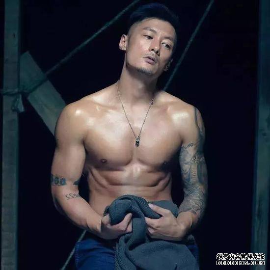 Can 200 push-ups a day build muscle? Is exercising 200 push-ups a day effective? Can 200 push-ups a day build muscle? Is it effective to exercise 200 push-ups every day?