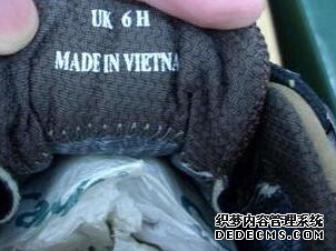 The difference between Qile genuine shoes and foreign trade shoes. How to identify Clarks genuine shoes