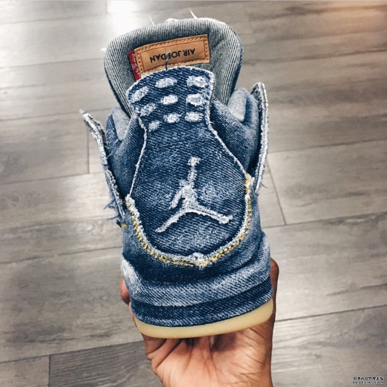 Can AJ4 Levi's jointly raise AJ4 X Levi’s How to Raise Cows