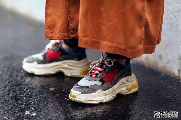 Balenciaga Dad's Shoes Authentic and Fake Comparison Balenciaga Triple-S Identification Method