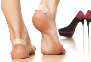 How to deal with new shoes that scratch your heels