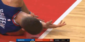Curry returned from injury and showed off again. Curry scored 40+ points in three quarters and ranked first in the league