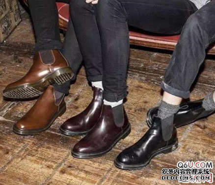 How do boys look good in boots in winter? How do young boys look in boots