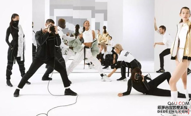 Will Lauren tsai, the sneaker girl that both Shawn Yue and Nike like, become a fashion goddess? Will Lauren tsai, the sneaker girl that both Shawn Yue and Nike like, become a fashion goddess