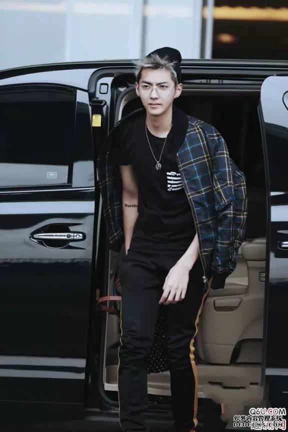 Wu Yifan's super cool and fashionable male outfits. How boys can dress fashionably and handsomely Wu Yifan's super cool and fashionable male outfits How to dress fashionably and handsomely for boys